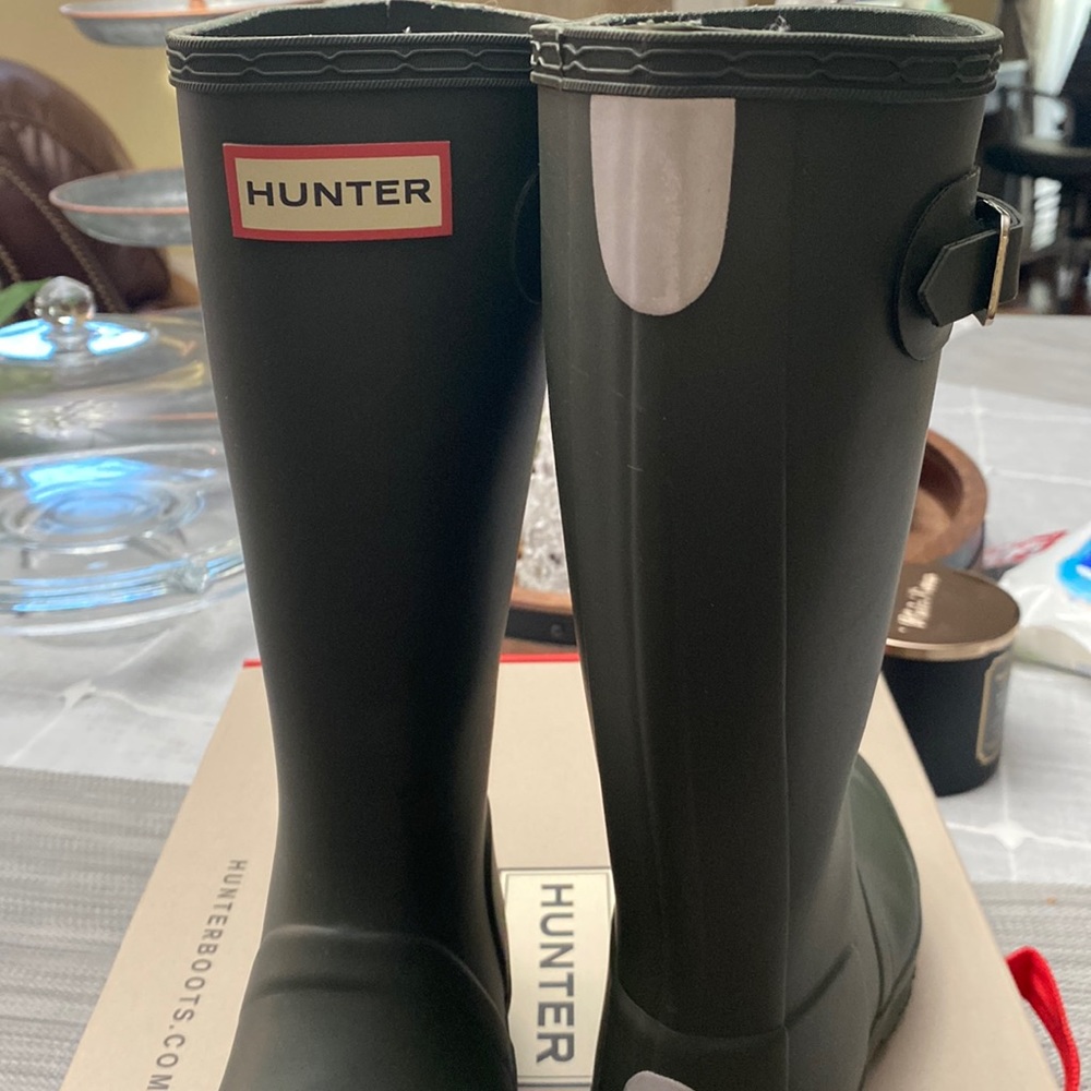 Little Girls size 2 Hunter rain boots